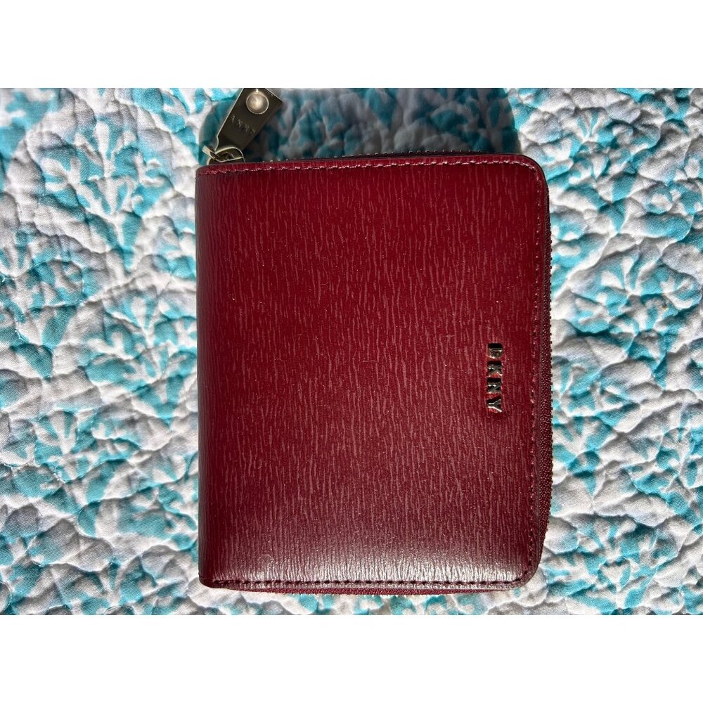 DKNY Red Pebbled Leather Zip Around Wallet – Compact Bifold with Coin Pocket